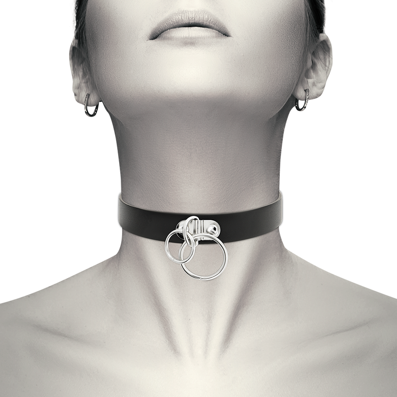 COQUETTE CHIC DESIRE - COLLIER RAS DE COU DOUBLE ANNEAU EN CUIR VEGAN