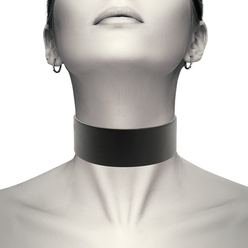 COQUETTE CHIC DESIRE - VEGAN LEATHER CHOKER - 2