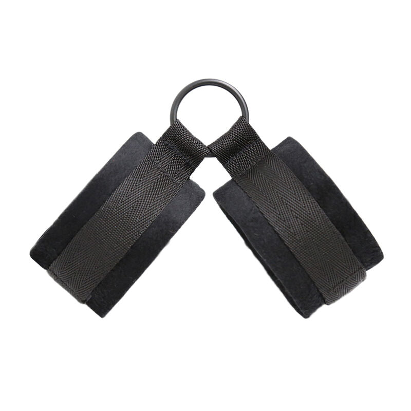 OHMAMA FETISH - CUFFS FOR BEGINNERS