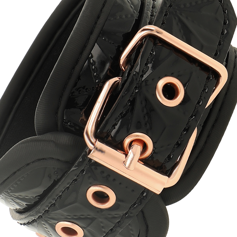 COQUETTE CHIC DESIRE - MENOTTES PREMIUM BLACK EDITION AVEC DOUBLURE EN NÉOPRÈNE
