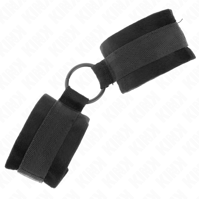 KINK - BEGINNER FUR HAND CUFFS 25 CM WITH O-RING 4 CM BLACK ADJUSTABLE 15-25 CM - 2
