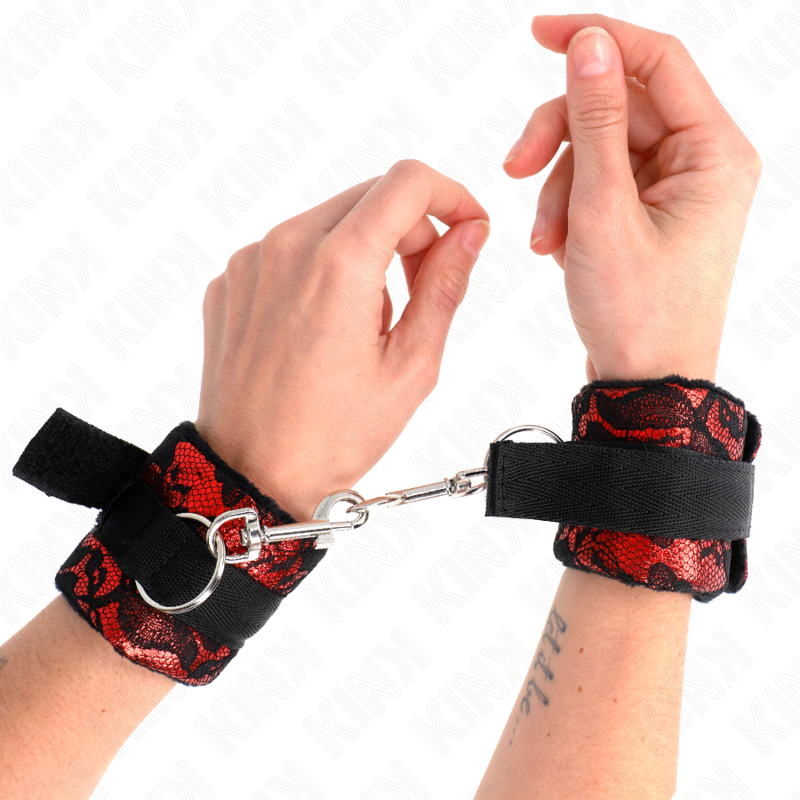 KINK - SCANDAL WRIST RESTRAINTS RED-BLACK - 4