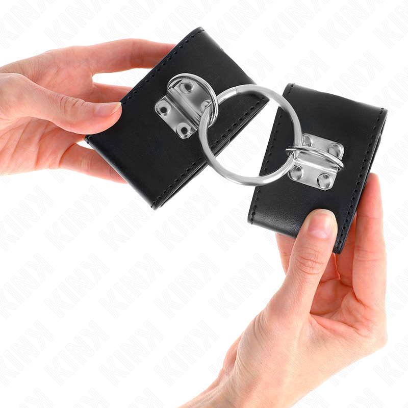 KINK - FIXED WRIST RESTRAINTS WITH RING AND PADLOCK CLOSURE BLACK ADJUSTABLE 16-23 CM X 5.5 CM - 2