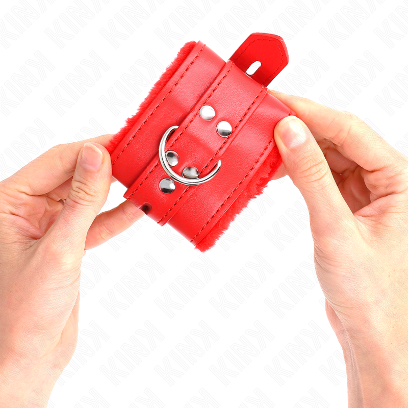KINK - FUR LINED WRIST RESTRAINTS WITH SQUARE HOLES RED AND RED BELT ADJUSTABLE 17-29 CM X 6 CM - 3