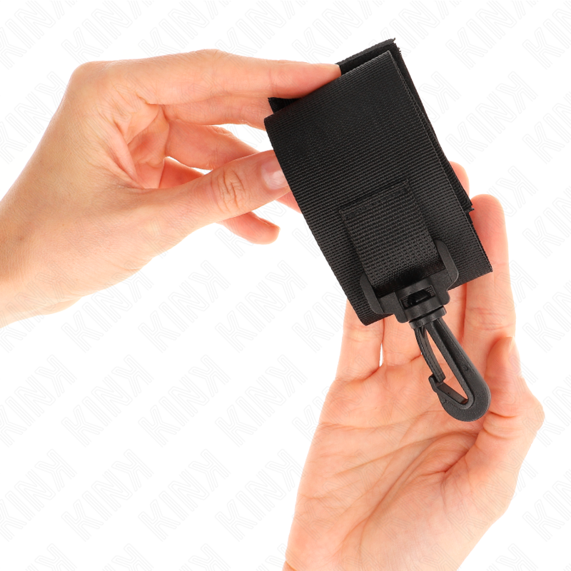 KINK - ATTACHES DE POIGNET EN NYLON NOIRES