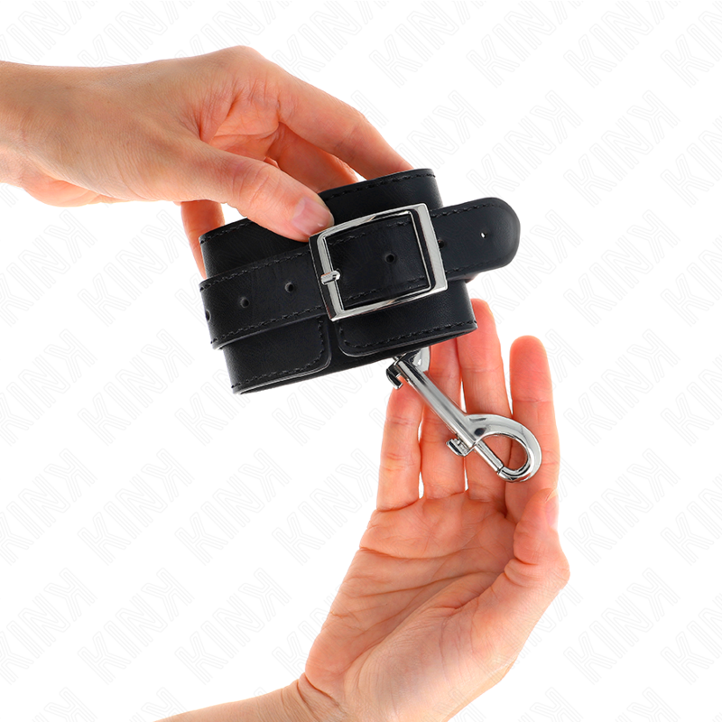 KINK - WRIST RESTRAINTS-SINGLE RIVET ROW BLACK ADJUSTABLE 17-28 CM X 5 CM - 3