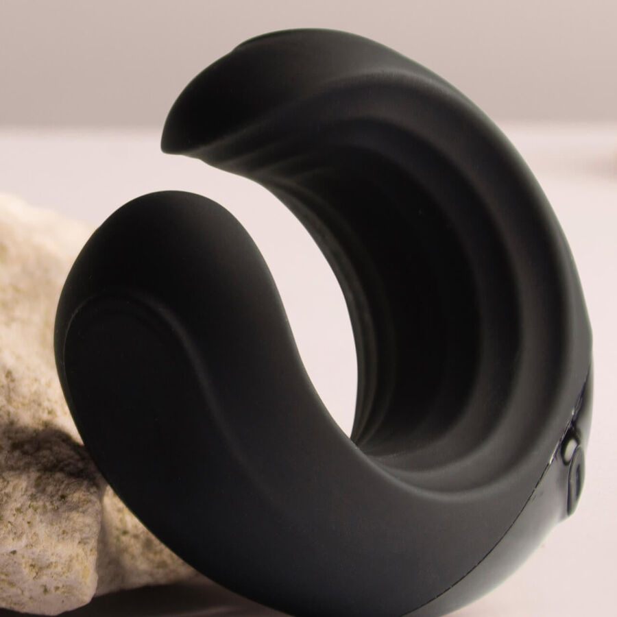 ROCKS-OFF - ECHO BLACK VIBRATOR MASTURBATOR