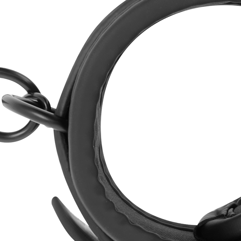 SOUMIS FÉTICHISME - POSITION DE MAÎTRE AVEC 4 MENOTTES DOUBLÉES DE NOPRÈNE
