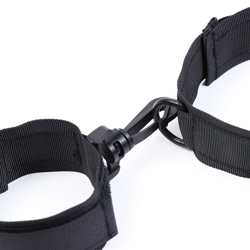 OHMAMA FETISH - NYLON HANDCUFFS AND COLLAR - 10