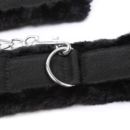 OHMAMA FETISH - FURRY LINED WRIST RESTRAINTS - 3