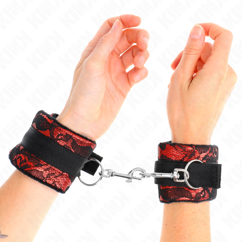 KINK - SHORT VELVET LACE WRIST RESTRAINTS AND NYLON BIND RED / BLACK 23 X 6.5 CM - 4