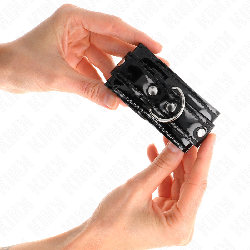 KINK - ADJUSTABLE GLOSSY NEOPRENE CUFFS 17-24 CM X 4.5 CM