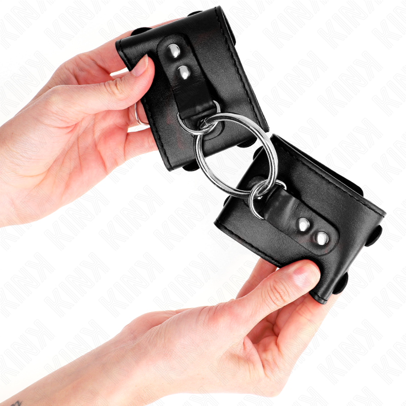 KINK - FIXED WRIST RESTRAINTS WITH RING AND STUDS ADJUSTABLE BLACK 17-22 CM X 6.5 CM - 3