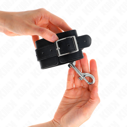 KINK - WRIST RESTRAINTS-SINGLE RIVET ROW BLACK ADJUSTABLE 17-28 CM X 5 CM - 3