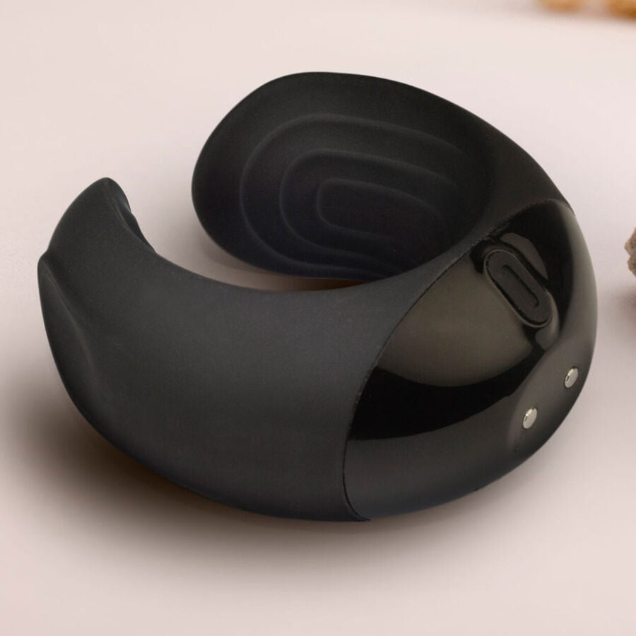 ROCKS-OFF - ECHO BLACK VIBRATOR MASTURBATOR